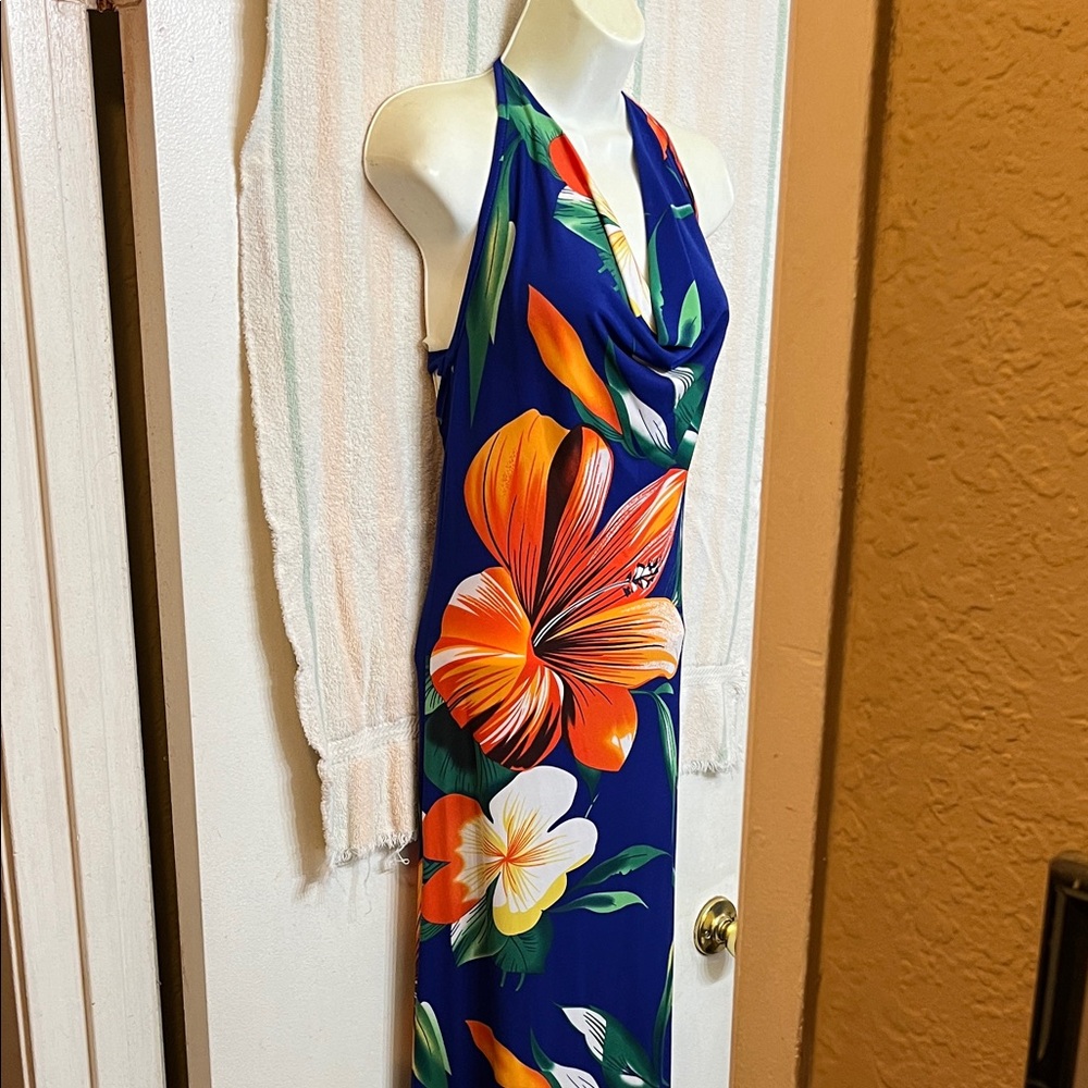 🎀💚🌸🎀💚🌸Tropical Floral Halter Neck Swim Dress